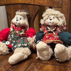 House of Lloyd Christmas hip and hop bunnies